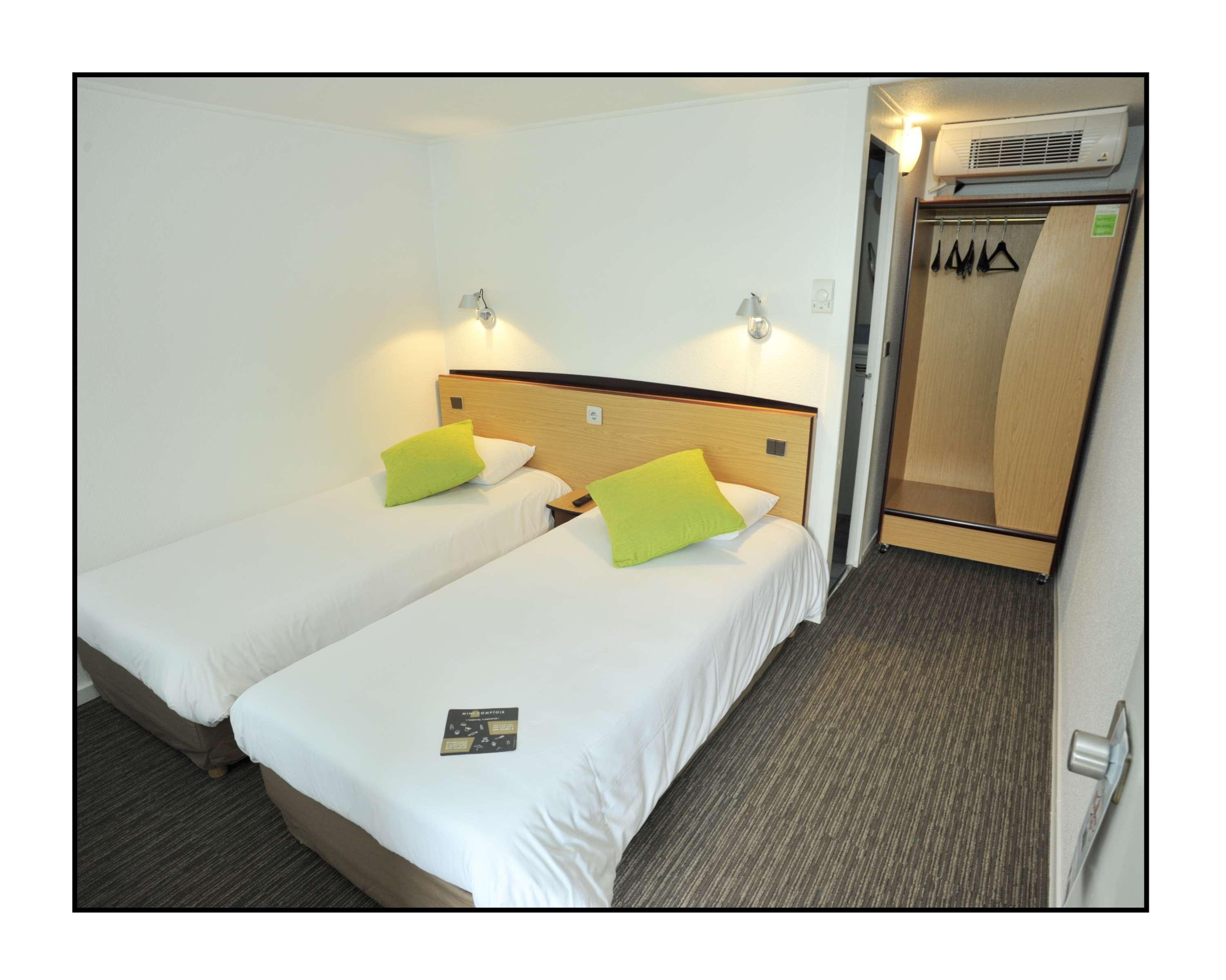 Kyriad Chalons-En-Champagne - Saint-Martin Экстерьер фото